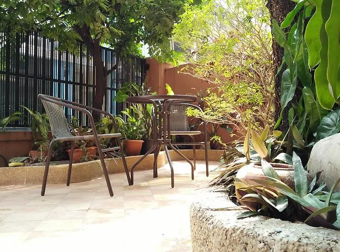 Nakhon Ramkhamhaeng Hostel